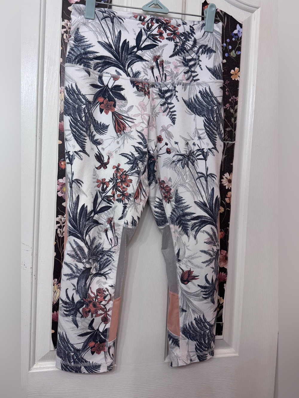 Zella White Floral Leggings with Navy and Blush Accents
